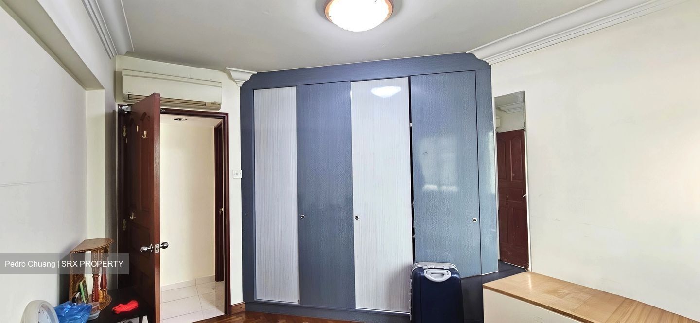 Melville Park (D18), Condominium #569621361